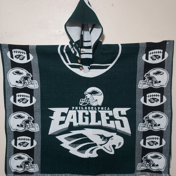 Philadelphia Eagles Hooded Poncho - Picture 1 of 2
